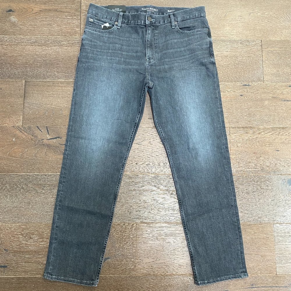 Banana Republic Traveler Jeans Washed Grey Size 35x30